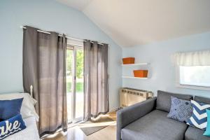 Tiny House Cottage 6 with Dock on Crooked Lake