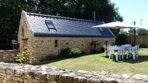 Maisons de vacances Belle longere en campagne a Larmor Baden : Maison 3 Chambres