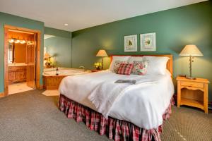 The Highlands at Harbor Springs