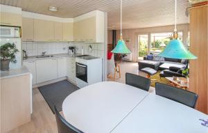2 Bedroom Beautiful Home In Samsø
