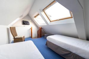 Hotels Hotel BelleVue : Chambre Quadruple en Duplex - Vue sur Mer