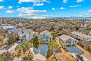 Barracuda Cove - ناجز هيد