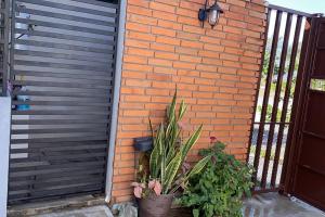 Casa totalmente nueva,2 cuartos 2 baños -Muy Segura