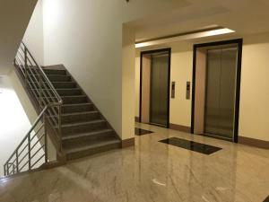 Megatower 3 - Close to Session Road - City Center