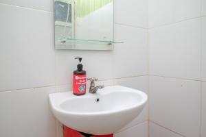 RedDoorz at Pengayoman Panakkukang 2 Makassar