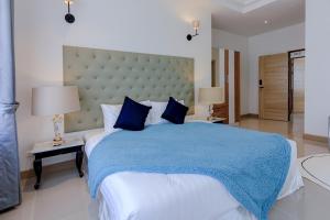 Happy Land Residence