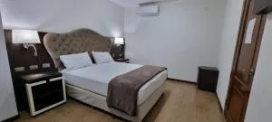 Hotel Imperio Real - La Esperanza