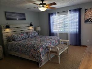 Large Family sized Ocean view home on a Island!