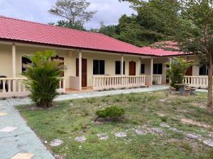 PANGKOR PURNAMA CHALET