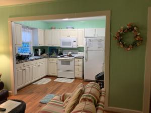 Queen Annes Revenge at the Beach cottage