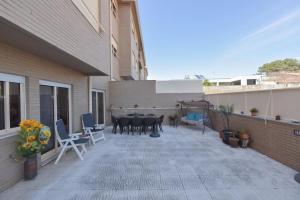 Rocha’s Apartment REMODELADO! Na praia com terraço