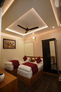 The Royal Hotel