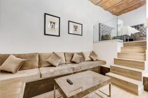 Spanish Queen Apartment