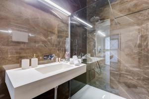 Spanish Queen Apartment