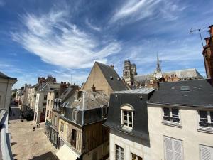 Orléans Centre Historique - Bourgogne Cathédrale