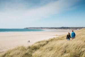 Le Mont de la Pulente, St Brelade JE3 8HE, Jersey, Channel Islands.