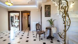 Iro Royal Villa by PosarelliVillas