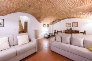 Santo Spirito Dream by Mmega