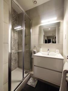 Appartements Appartement proche Paris/Metro : photos des chambres