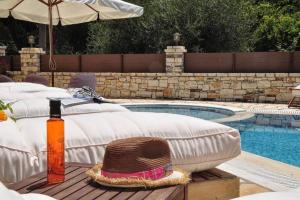 Villa Angie - 150m2 Nature Retreat with Private Pool in Nymfes by PosarelliVillas