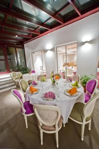 Hotels Logis Hotel Restaurant Le Fruitier : photos des chambres