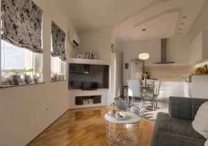 Apartment Leki - newly renovated, modern city spot