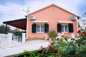 The Homey - Karousádes