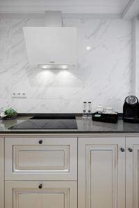 Bright House Cantemir