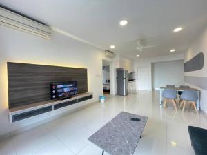 Teega Suites Seaview by VDO Homestay