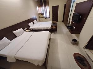 Hotel Raghav Palace 1 km Jaipur Junction & Bus Stand Sindhi Camp