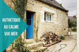 Authentique maison de pêcheur au coeur d'un hameau - Lanvéoc