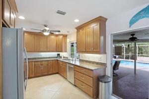 Centrally located pet-friendly home with spa and pool