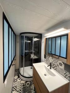 Maisons de vacances Maison de pecheur et son loft a 300 m de la plage : photos des chambres