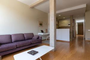 Las Columnas, centro, garaje.