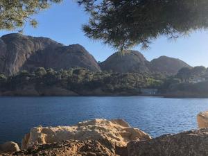 independent house of 30m2 near creeks