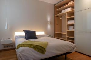 Las Columnas, centro, garaje.