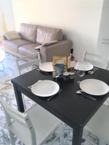 Appartement de 1 à 6 personnes Beaulieu sur mer, climatisé, proche Nice et Monaco tout confort 2 chambres