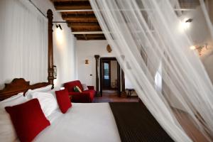 Vicolo dellAquila - Residenze Romanae