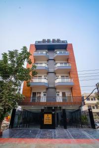 The Lodgers 1 BHK Serviced Apartment Golf Course Road Gurgaon