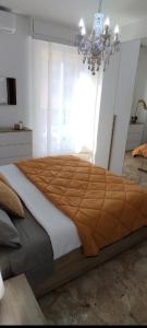 APPARTAMENTO DELIZIOSO CON TERRAZZO IN CENTRO-DELICIOUS APARTMENT WITH TERRACE