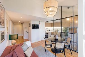 Bonfim Elegant Duplex w AC by LovelyStay