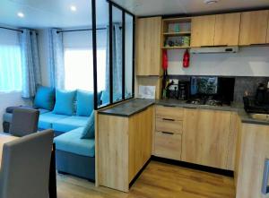 Campings Mobil home dans un camping **** la reserve / siblu : photos des chambres