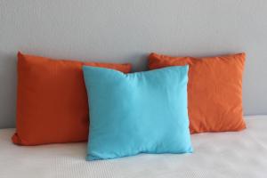 Ericeira Chill Hill Hostel & Private Rooms - Peach Garden