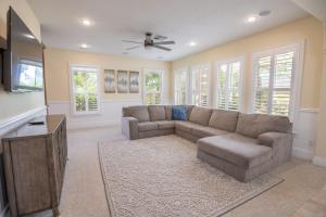 Mirabella Villa Private Pool and Outdoor Kitchen