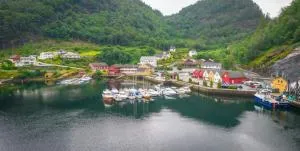 Leirvik i Sogn-Apartment - Indre Oppedal