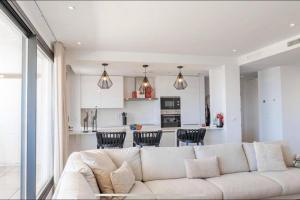 Spacious 3 Bedroom with 2 Terraces, pool, and walking distance to the beach