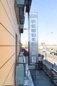 HOSTAL NOGUERAS 3 - Azucaica