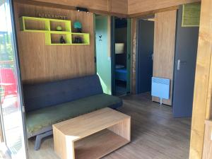 Campings Domaine du Coq Rouge - Camping naturiste - **** : photos des chambres