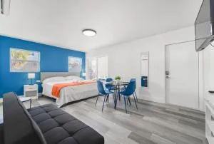 Beachfront Getaway Studio with Parking - M21 - 好莱坞海滩