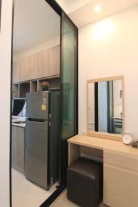 New Condo, Hi-Speed Wi-Fi, Gym Pool, near Lam Sali MRT